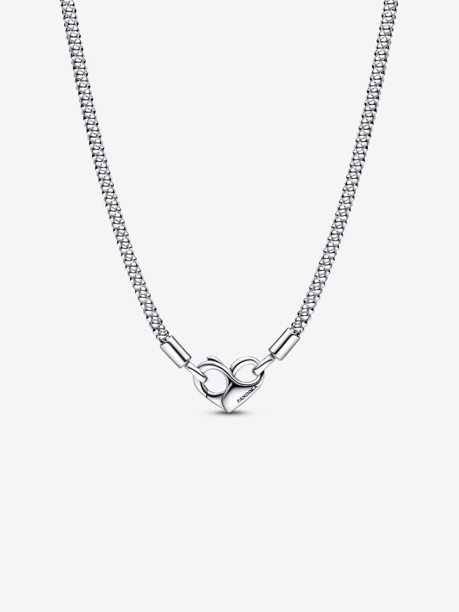 Collana con maglia geometrica