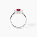 Anello in argento con rubino sintetico ovale
