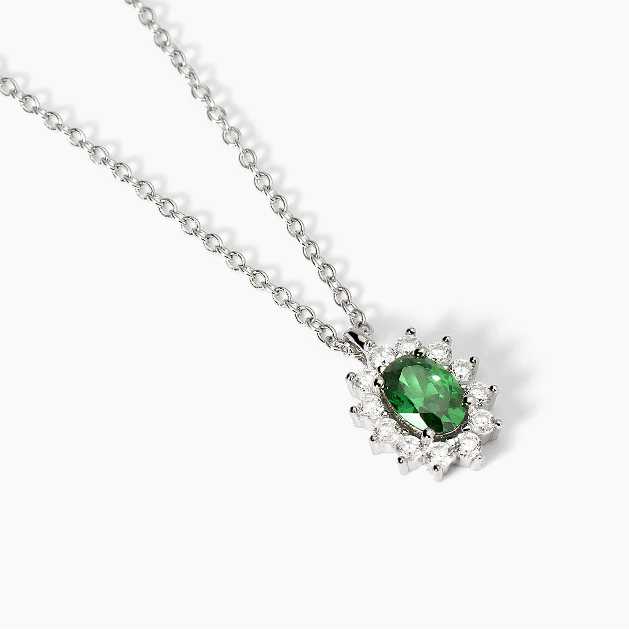 Girocollo in argento con smeraldo sintetico