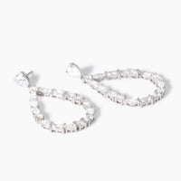 Orecchini in argento a goccia con zirconi