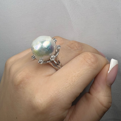Anello con perle di fiume Australliane
