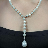 Collana in perle a sciarpina