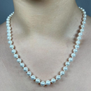 Collana di perle in madreperla