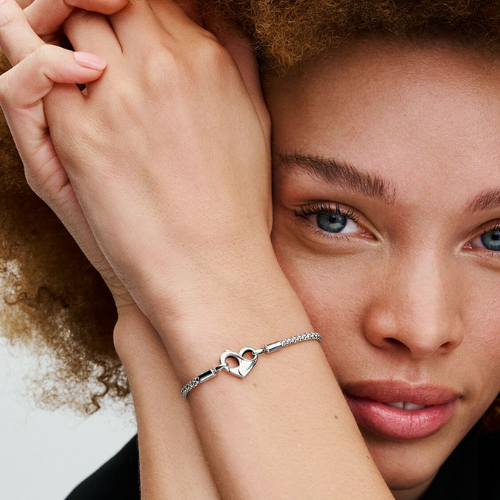 Bracciale Moments Maglia Geometrica con Chiusura a Cuore