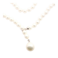 Collana in perle a sciarpina