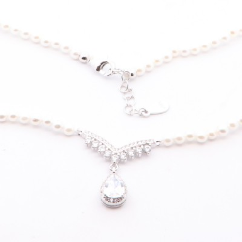 Collana fantasia con perle
