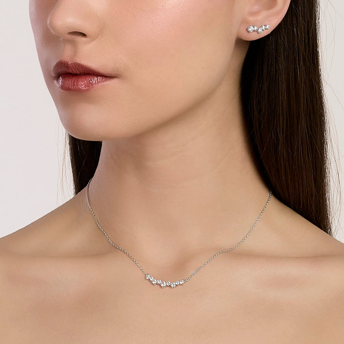 Girocollo in argento con elemento in zirconi